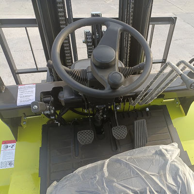 3000 kg 3500 kg carretilla elevadora con tracción a todas las ruedas, con tres mástiles y diésel