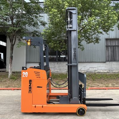 SNSC 2000kg Camión eléctrico de alcance con motor de CA con triplex de mástil de 7.5m