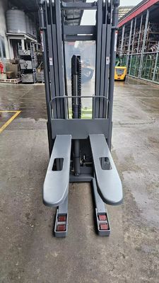 SNSC Camión eléctrico para apilar 2000 kg