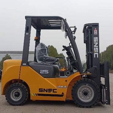 7T Load Capacity Heavy Duty Diesel Forklift With Long-Life Engine and Reinforced Mast